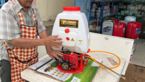 เครื่องพ่นยา 767 TORNADO TP-767H ปั๊มทองเหลืองแท้ ขนาด 25ลิตร เครื่องยนต์2จังหวะ มีหม้อพักลม ลูกสูบโต34 มิล แรงแน่นอน