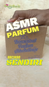 Konsentrat Bahan Parfum Laundry Pakaian Alkoholbase Wangi Hasil Jadi 10 Liter