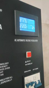 SUNMOON เครื่องปรับแรงดันไฟฟ้าอัตโนมัติรุ่น DVR 20KVA/20000W/90A กันไฟตกไฟเกิน ปรับแรงดันไฟฟ้า กันเครื่องใช้ไฟฟ้าเสียหาย