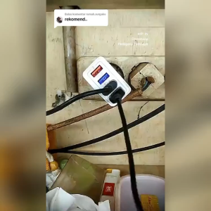 Adapter 4 Port ChargerPengisian cepat USB 5V 3.1A