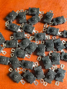 Công Tắc On Off DIY Chế Đèn Pin KAN-28 1.5A 250V SMD Chất Lượng Cao Mới 100% - HM0383