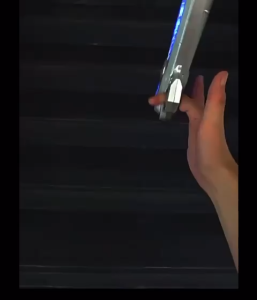 Mainan Pedang Laser Lightsaber Cosplay Anak Lampu Warna 2in1 Pedang Pedangan