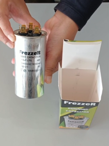 FrezzeR การรักษาความเคลื่อนไหวของแคปรัน ขั้วทองเหลืองแท้ รุ่น 3 ขั้ว 25+2uF 440/450V