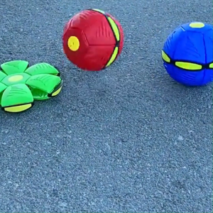 Deformed Flying Ball UFO Bola Magic Flying Saucer Ball FlatThrow Disc Ball Outdoor Sports Toys FOR kids game school activite  魔幻飞碟 飞盘 球