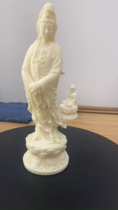 Tượng Phật Bà Quan Âm đứng đài sen chất liệu bột đá tự nhiên cao 21cm hàng thủ công mỹ nghệ tinh xảo