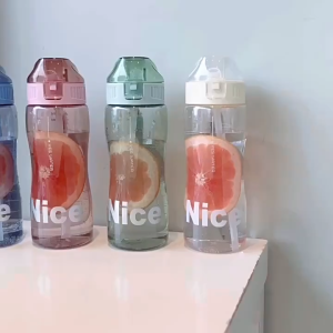 Botol Minum Olahraga Nice Botol Minum Bening Kapasitas 580ml Dilengkapi Sedotan Anti Tumpah TY 0719