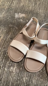 Sandal Jelly Wanita Terbaru & Sendal Tali Karet Cewek Kekinian