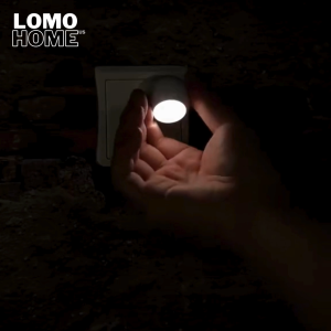 Đèn cảm biến ánh sáng LOMO tự động tắt mở để phòng ngủ cầu thang xoay 360 thiết kế sang trọng tiện lợi