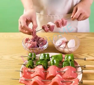 20PCS Tusukan Sate Kambing Ayam Sosis Barbeque Anti Karat Pemanggang BBQ Besi skewer Tusukan Wood Stick Alat Tusuk Sate BBQ Stainless Steel Tusukan Sate BBQ Stainless Steel Reusable Cooking Tool