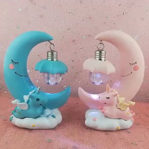 โคมไฟตั้งโต๊ะ โชว์ลายการ์ตูน ของเล่นตกแต่งบ้าน ของขวัญ