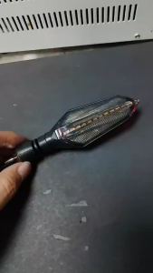 ไฟเลี้ยวแต่งLED ไฟวิ่ง ไฟเลี้ยวแต่ง ไฟมอเตอร์ไซค์ ไฟหรี่ สามารถใช้งานได้กับรถมอเตอร์ไซค์ทุกรุ่น มีหลอดไฟทั้งด้านหน้าเเละด้านหลัง