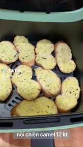 Nồi Chiên CAMEL 12LÍT .Nồi Chiên Không Dầu Chính Hãng Bảo Vệ Sức Khỏe Cho Gia Đình Bạn .Một chiếc nồi tích hợp nhiều công năng sẽ giúp bạn tiết kiệm được diện tích khiến căn bếp của bạn trở nên gọn gàng ngăn nắp hơn.