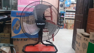 Miyako Kipas Angin Berdiri / Lantai Tornado Besi - 18 inch - KLB18 - FREE ONGKIR Jabodetabek