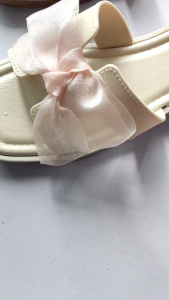 Sandal Flat Jelly Wanita Balance Motif Tali Silang Pita Balan088-C1