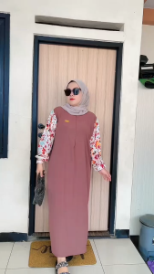 Gamis Crinkle Model Terbaru Kombinasi Sarah