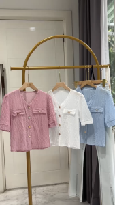 ●ECLAIRE● 043 Blouse Korea / Blouse Kasual / Casual Blouse / Blouse Import / Korean Blouse / Shortsleeves Blouse / Feminim Blouse / Blouse Polos / Classy Blouse / Blouse Vneck / Vneck Blouse / Blouse Kerja / 6380