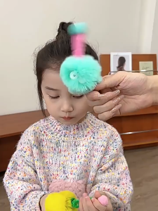 Bayar Di Tempat - Jepit Rambut Plush Lucu / Hairclip Boneka Antena Lucu / Jepit Rambut Boneka Bulu Anak