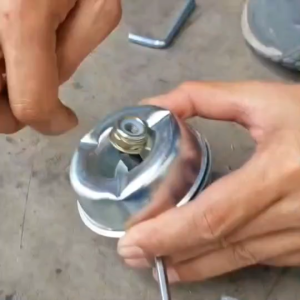 หัวเอ็นตัดหญ้า อลูมิเนียม รุ่นใหม่ น๊อตด้านข้าง ทรงสูง เครื่องตัดหญ้า ใส่ได้กับทุกรุ่น