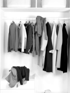 Cover Baju Resleting PEVA Anti Debu Penutup Gantungan Baju Pakaian Gown