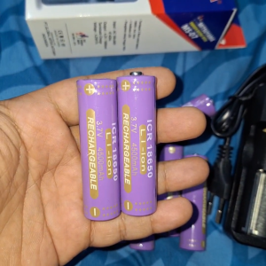 PAKET BATERAI LITHIUM & CHARGER CAS ULANG Type 18650 3.7V 4500mAh Harga 4 pcs