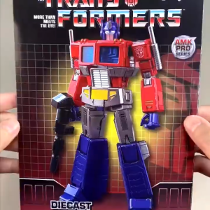 Yolopark AMK PRO Series G1 Transformers - 20cm Optimus Prime Model Kit ( Licensed Figure by Hasbro )