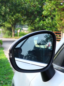 คิ้วคิ้วด้านหลังของยานยนต์ 2 ชิ้น คิ้วคิ้ว การแรเงากระจกมองหลัง ลวดลายการ์ตูนคิ้วกันฝน กระจกมองหลังและกันฝน