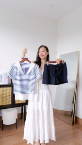 TheBlueTshirt - Áo thun nữ cổ chữ V phom  thuỷ thủ - V Sailor T - Signature Blue Stripe