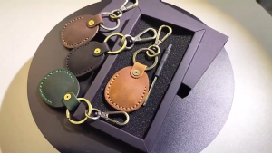 Leather Airtag Holder Keychain Portable Handmade Genuine Leather Air Tag Holder with Keyring Full Coverage Case Cover Compatible for AirTags 2021 Brown
