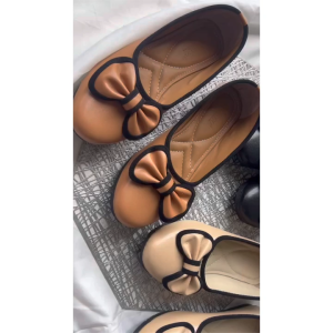 Sepatu Flatshoes Wanita Vasiko: Desain Elegan & Bahan Berkualitas