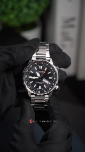 Jam Tangan Pria Casio MTD-130D-1A4 Rotating Compas Grey Bezel Black Dial Silver Stainless Steel Band