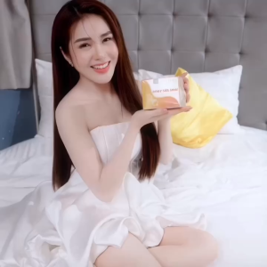 Kem body sữa non Soo Min Hàn QuốcKem body trắng da cấp tốc phục hồi da mỏng yếu chống nắng 250gram MUA 1 TẶNG 4