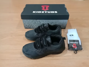 KIDZTUBS Sepatu Sekolah Anak Laki Laki Perempuan Sepatu Warna Hitam Murah Tali Perekat Rekat Kecil Tanggung Umur 6-10 Tahun PAUD TK SD SMP SMA Kelas 1 2 3 4 5 6 7 8 9 0-Sepatu1538041024
