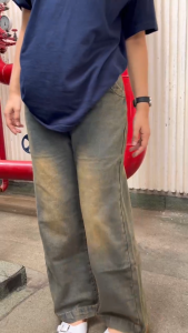 กางเกงยีนส์ขากระบอกสีสนิมเอวสูง สำหับผู้หญิง กางเกงยีนส์สีสนิม กางเกงยีนส์วินเทจ ฟอกสนิม ทรงกระบอก มีทั้งหมด3รุ่น กางเกงยีนส์สีดำฟอก ขากระบอกใหญ่ เสื้อปัจจักรญี่ปุ่นผู้หญิง - Jean Clothing กางเกงยีนส์ขากระบอกใหญ่