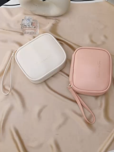 OPIOBAGS POUCH MAKEUP MINI WANITA / TEMPAT KOSMETIK / MINI TRAVEL POUCH / DCW 99