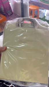 ถุงกระดาษ มีหูหิ้วขนาด3ไซส์ หนาคุณภาพดี นิยมนำไปใส่ของใช้ ออกนอกบ้านเเทนถุงพลาสติก