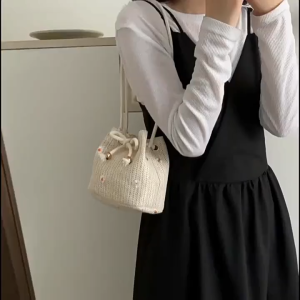 Tas Selempang Wanita Korea Sling Bag Bucket Bahan Anyaman Jerami Motif Bunga Daisy BAO119