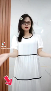 VÁY BẦU KẺ CÔNG SỞ XINH XẮN- VÁY BẦU MÙA HÈ ĐẸP SANG KẾT HỢP SAU SINH