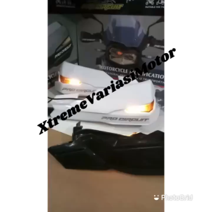 Proguard Dengan Lampu Sen Running Gabungan Handguard Motor Variasi Dengan Sein Running Di Hanguardnya Dijamin Makin Ganteng