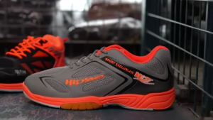 HIPZO Sepatu Badminton M48  Untuk Olahraga Bulu Tangkis Volly Lari Pria Dewasa Berkualitas