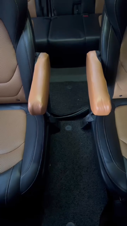 Kenyamanan Ekstra: Mengulas Detail Armrest Toyota Sienta dan Pilihan Aftermarket