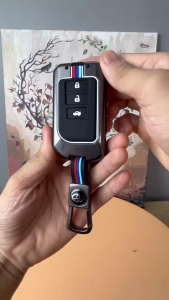 Ốp Chìa Khóa Xe Toyota Vios Loại Chìa Khóa Thông Minh Smartkey Hợp Kim Cao Cấp Họa Tiết 3 Sọc