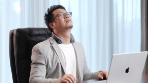 SKG G7 PRO Fold Smart Neck Massager Heat Compress Pain Relief Portable 9D Deep Tissue Vibration APP