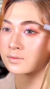 Mascara mày Klavuu chuốt lông mày đầu nhỏ tự nhiên cao cấp bao gồm 2 màu