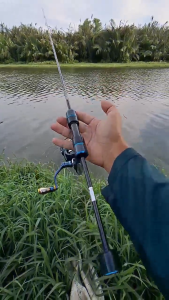 คันเบ็ดตกปลาคาร์บอนไฟเบอร์เบ็ดตกปลาเบาพิเศษน้ำหนักเบา1