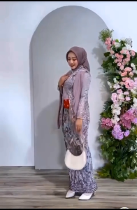 STELAN DAN ATASAN KUTU BARU SANGHAI SLENDANG / KEBAYA TILLE MIX FURING / REALPICT KEBAYA MODERN / STELAN KEBAYA WISUDA