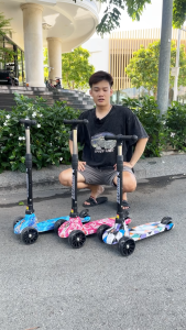 Xe Scooter cho bé trượt gam màu Graffiti Xe trượt Có Nhạc Có Đèn Gấp gọn thông minh bánh xe phát sáng đồ chơi trẻ em