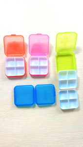 Kotak obat 4 sekat kotak 4 skat wadah obat pil kotak sparepart kotak tempat perhiasan SH C24