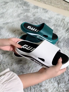 รองเท้าผู้ชายใส่สบาย พื้นนุ่ม มีกันลื่นอย่างดี Size 38-45 คุณภาพดี ราคาถูก