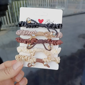 MI-C1132 Ikat Rambut Scrunchie Kecil Ponytail Aksen Permata / Karet Rambut Aksesoris Rambut Wanita