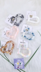 Kẹp càng cua cào tóc gắp tóc trái tim vân đá xà cừ cao cấp - thương hiệu Vợ Chồng Tôi